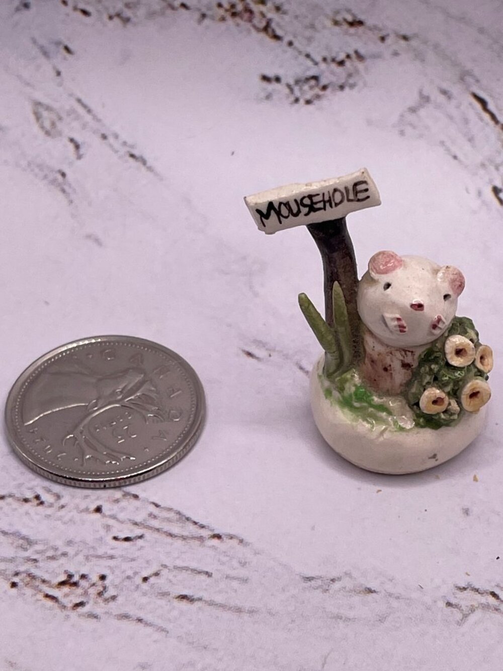 Vintage 1980s Dave Grossman Mousehole Collection Miniature Mouse Signpost